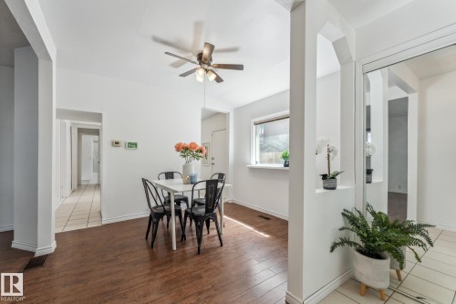 11211 93 Street, Edmonton, AB - Indoor Photo Showing Dining Room