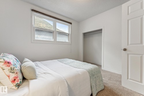 11211 93 Street, Edmonton, AB - Indoor Photo Showing Bedroom