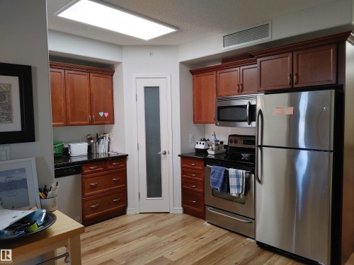 405 9707 106 Street, Edmonton, AB - Indoor Photo Showing Kitchen With Stainless Steel Kitchen