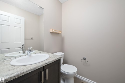 21975 91 Avenue, Edmonton, AB - Indoor Photo Showing Bathroom