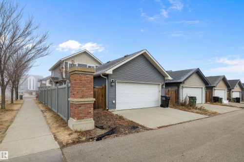 21975 91 Avenue, Edmonton, AB - Outdoor