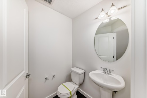 359 Simmonds Way, Leduc, AB - Indoor Photo Showing Bathroom