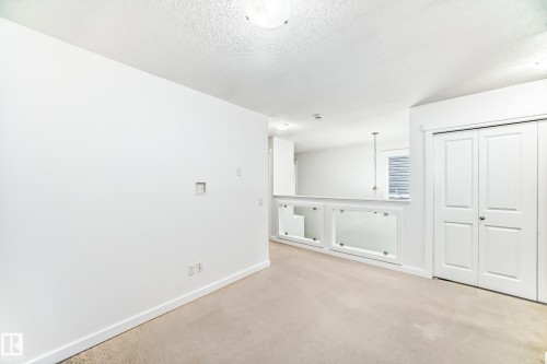 359 Simmonds Way, Leduc, AB - Indoor Photo Showing Other Room