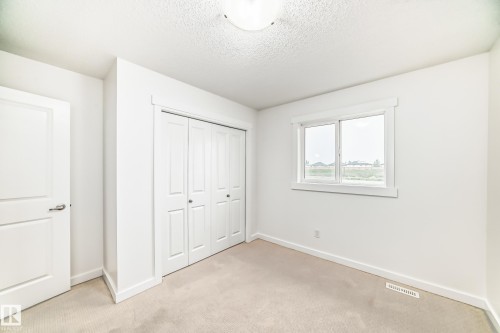 359 Simmonds Way, Leduc, AB - Indoor Photo Showing Other Room