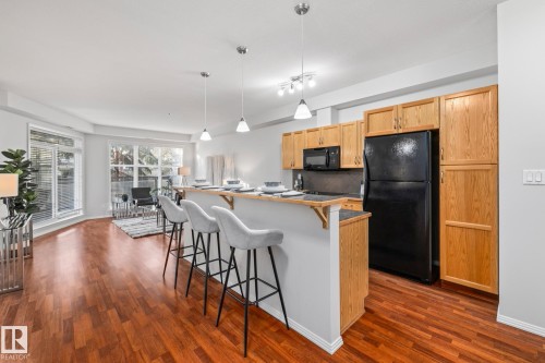 127 4831 104A Street, Edmonton, AB - Indoor Photo Showing Kitchen