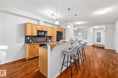 127 4831 104A Street, Edmonton, AB - Indoor Photo Showing Kitchen With Upgraded Kitchen