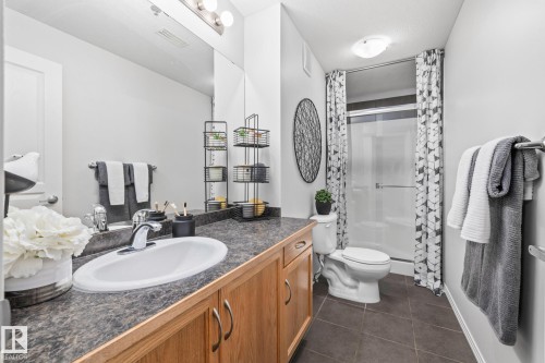 127 4831 104A Street, Edmonton, AB - Indoor Photo Showing Bathroom