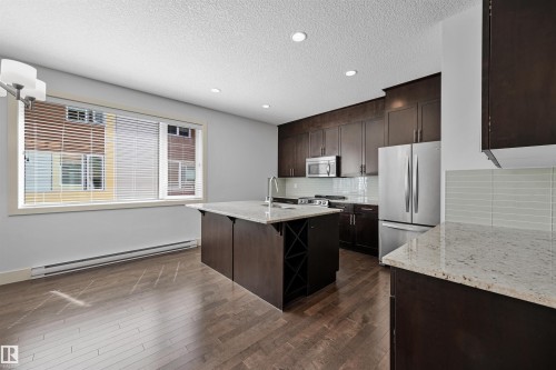 7506 May Common, Edmonton, AB - Indoor Photo Showing Kitchen
