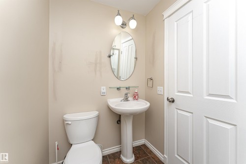 23 Deer Park Crescent, Spruce Grove, AB - Indoor Photo Showing Bathroom