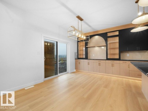 3305 Chernowski Way Sw, Edmonton, AB - Indoor Photo Showing Kitchen