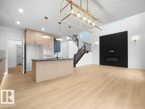 3305 Chernowski Way Sw, Edmonton, AB - Indoor Photo Showing Kitchen