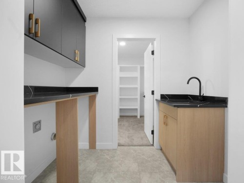 3305 Chernowski Way Sw, Edmonton, AB - Indoor Photo Showing Other Room