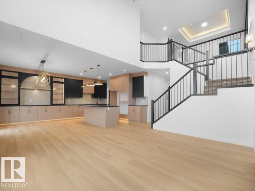 3305 Chernowski Way Sw, Edmonton, AB - Indoor