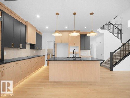 3305 Chernowski Way Sw, Edmonton, AB - Indoor Photo Showing Kitchen