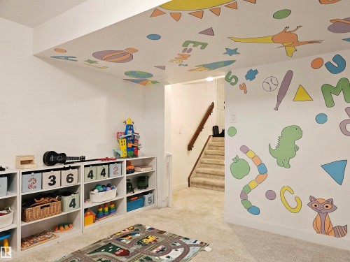 127 Grand Meadow Crescent, Edmonton, AB - Indoor Photo Showing Other Room