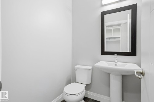 130 Harvest Ridge Drive, Spruce Grove, AB - Indoor Photo Showing Bathroom