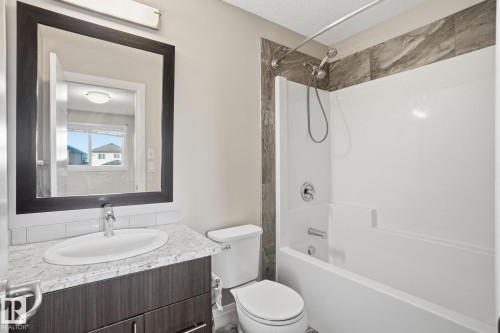 130 Harvest Ridge Drive, Spruce Grove, AB - Indoor Photo Showing Bathroom