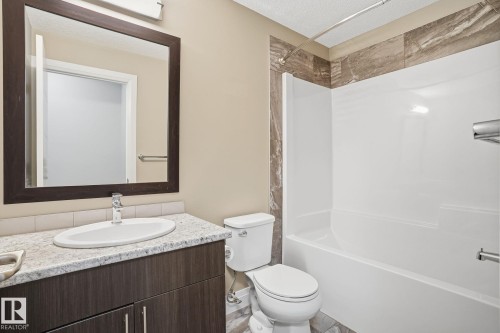 130 Harvest Ridge Drive, Spruce Grove, AB - Indoor Photo Showing Bathroom