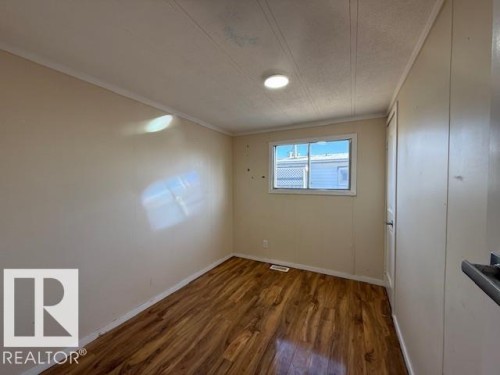 43 Oak Ridge Drive, Edmonton, AB - Indoor Photo Showing Other Room