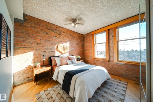 301 10141 95 Street, Edmonton, AB - Indoor Photo Showing Bedroom