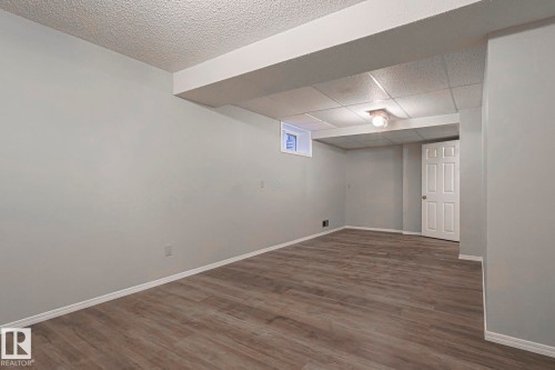 52 Blue Quill Crescent Nw, Edmonton, AB - Indoor