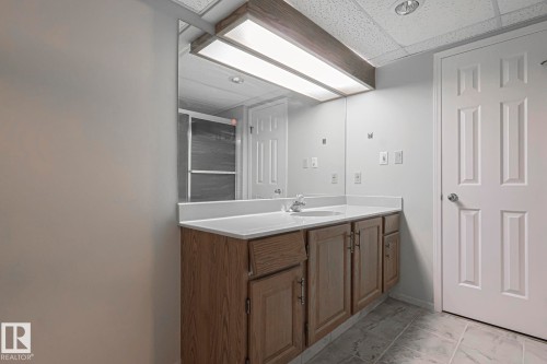 52 Blue Quill Crescent Nw, Edmonton, AB - Indoor