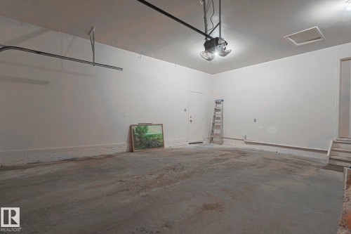 52 Blue Quill Crescent Nw, Edmonton, AB - Indoor Photo Showing Garage
