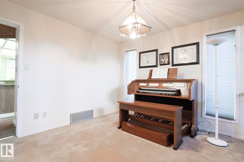 52 Blue Quill Crescent Nw, Edmonton, AB - Indoor Photo Showing Other Room