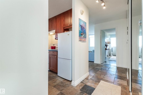 801 12141 Jasper Avenue, Edmonton, AB - Indoor