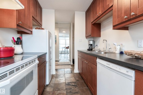 801 12141 Jasper Avenue, Edmonton, AB - Indoor Photo Showing Kitchen