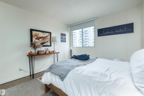 801 12141 Jasper Avenue, Edmonton, AB - Indoor Photo Showing Bedroom