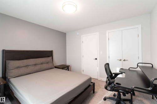 #21 1729 Keene Crescent, Edmonton, AB - Indoor Photo Showing Bedroom
