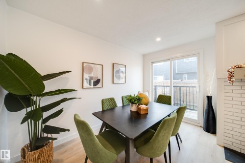 475 Dunluce Road, Edmonton, AB - Indoor Photo Showing Dining Room