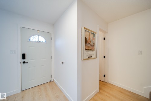 475 Dunluce Road, Edmonton, AB - Indoor Photo Showing Other Room