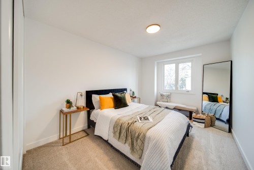 475 Dunluce Road, Edmonton, AB - Indoor Photo Showing Bedroom