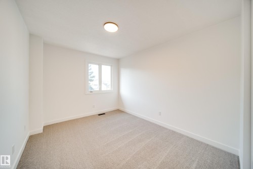 475 Dunluce Road, Edmonton, AB - Indoor Photo Showing Other Room