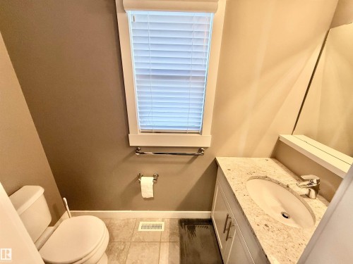 7114 174 Avenue, Edmonton, AB - Indoor Photo Showing Bathroom