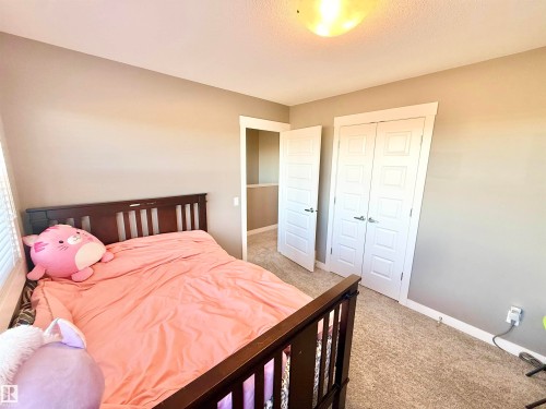 7114 174 Avenue, Edmonton, AB - Indoor Photo Showing Bedroom