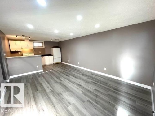 4723 103 Avenue, Edmonton, AB - Indoor Photo Showing Other Room