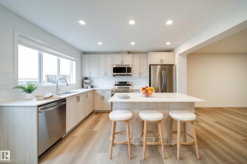 2838 152 Avenue, Edmonton, AB - Indoor Photo Showing Kitchen With Stainless Steel Kitchen With Upgraded Kitchen