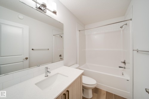 2838 152 Avenue, Edmonton, AB - Indoor Photo Showing Bathroom