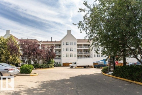 416 78 MCKENNEY Avenue  St. Albert, AB T8N 1L9