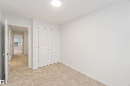 4275 Kinglet Drive Nw, Edmonton, AB - Indoor Photo Showing Other Room