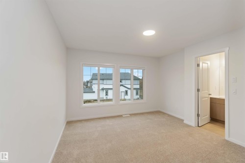 4275 Kinglet Drive Nw, Edmonton, AB - Indoor Photo Showing Other Room