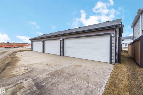 4275 Kinglet Drive Nw, Edmonton, AB - Outdoor With Exterior