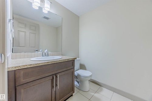 16 1150 Windermere Way, Edmonton, AB - Indoor Photo Showing Bathroom