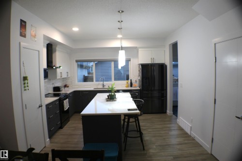 621 Blacks Stone Boulevard, Leduc, AB - Indoor Photo Showing Kitchen With Upgraded Kitchen