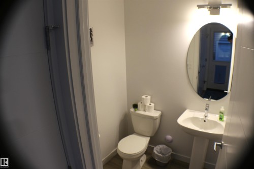 621 Blacks Stone Boulevard, Leduc, AB - Indoor Photo Showing Bathroom