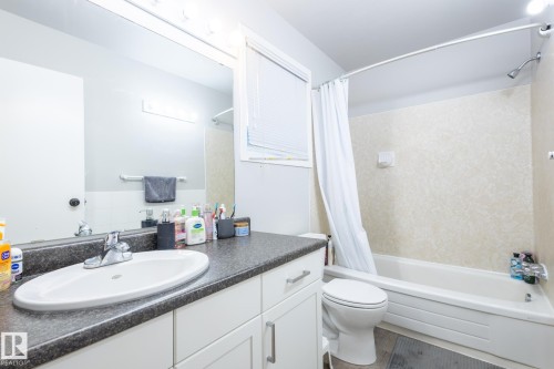 3530 42 Street, Edmonton, AB - Indoor Photo Showing Bathroom
