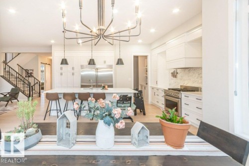 698 Howatt Drive, Edmonton, AB - Indoor